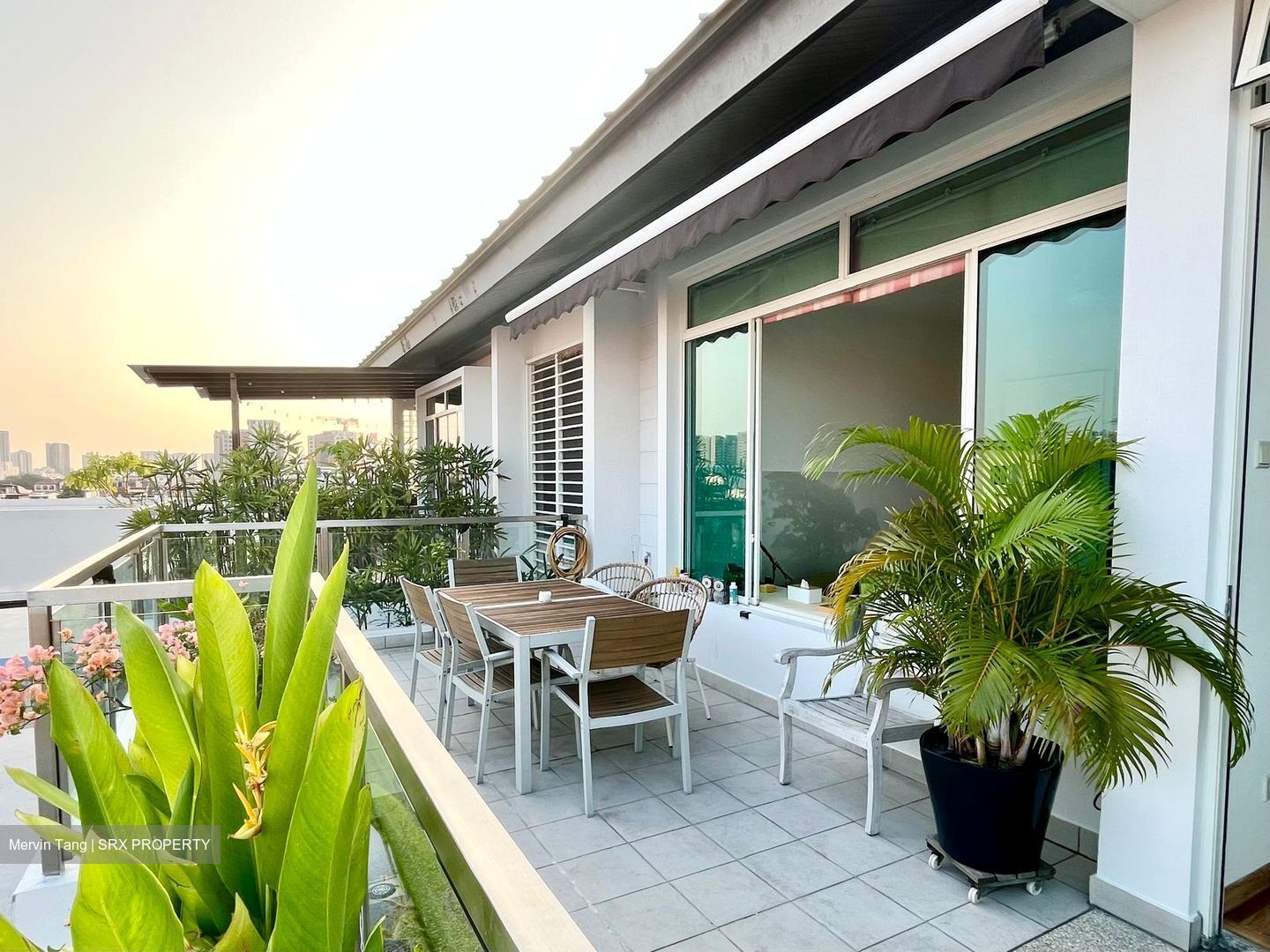 Vitra (D15), Apartment #472800541